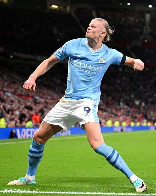 向余望谈冲超：感谢球迷和教练团队这一年的努力，我们做到了