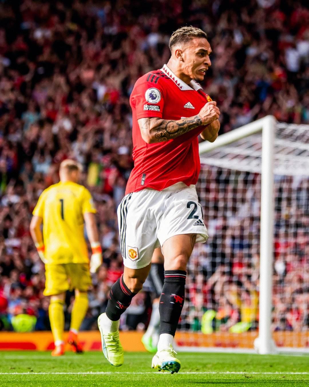 官方：前流浪者主帅克莱门特执教诺维奇，双方签约至2029年