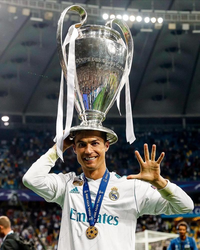 洲际杯半场：德阿拉斯凯塔、桑切斯破门，蓝十字1-1弗拉门戈