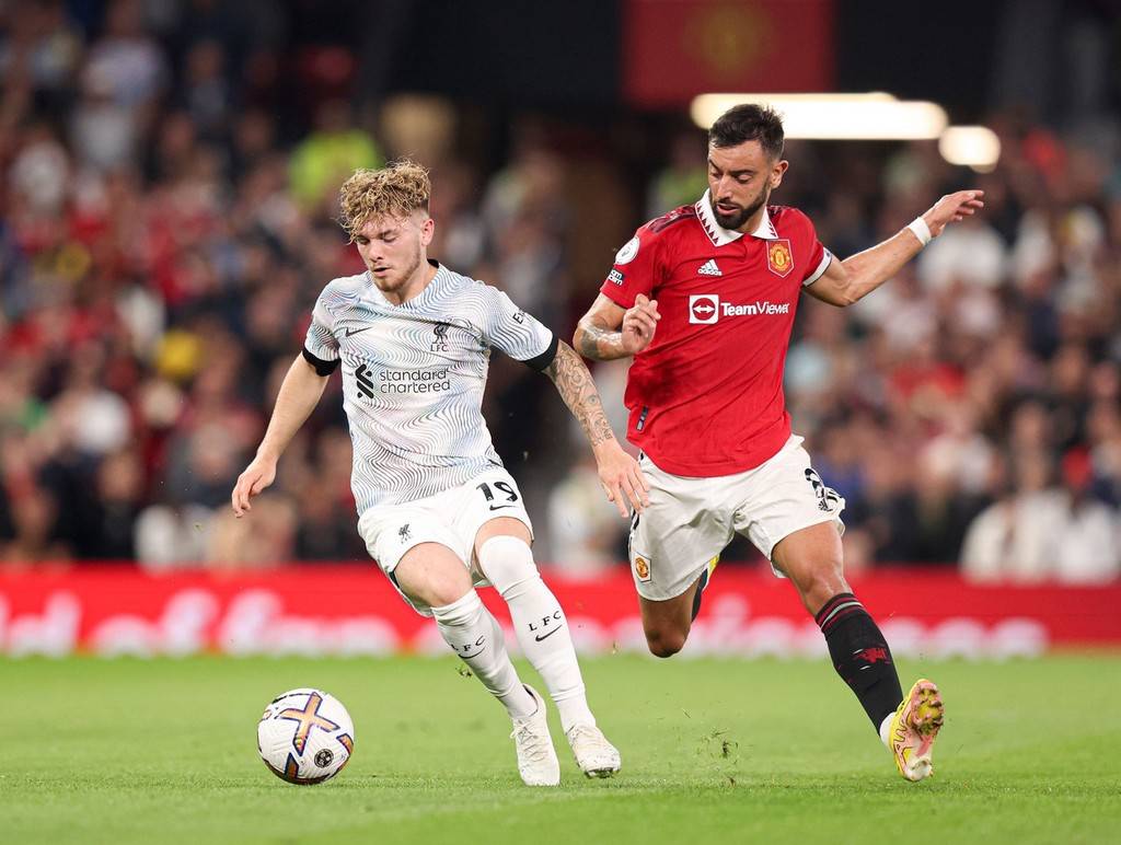 李玮洒成为首位获OPBF金腰带的中国女子拳手，多次在国际赛场取得胜利，正式转型为职业拳击选手。